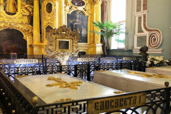 «Санкт-Питер-Бурх» - прогулка по крепости на Неве