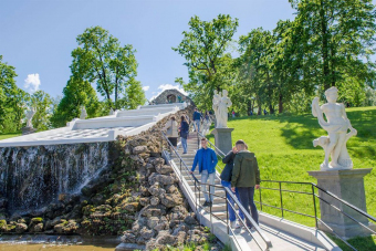 В Петергоф к фонтанам и паркам на автомобиле с профессиональным гидом