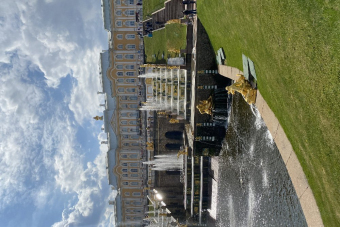 Петергоф: Экскурсия-квест по Нижнему парку «Помоги Тритону»