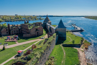 Переправа в крепость Орешек