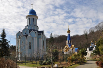 На внедорожнике по горам Сочи: каньон Псахо и самшитовый лес в мини-группе