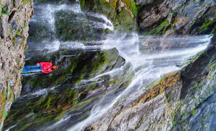 Джип-тур на внедорожнике к Гегскому водопаду через озеро Рица