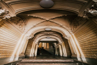 Дворы и парадные Петербурга — шаг внутрь старого города