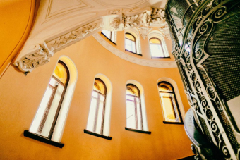 Душа Петербурга с высоты: секретные дворы, парадные и крыша