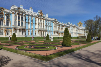 Пушкин (Царское Село): Екатерининский дворец парк и Янт. комната