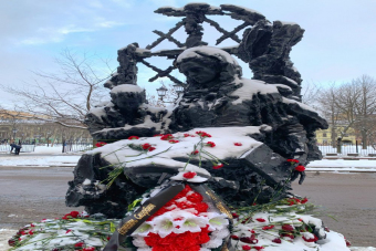 Места памяти блокадного Ленинграда + Пискарёвское кладбище