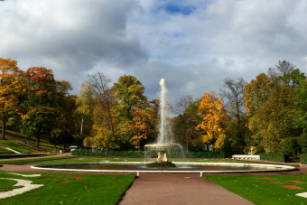 Индивидуальная экскурсия в Петергоф