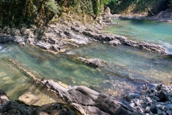 Веселый джиппинг в Солох-аул: Ведьмина гора, самшиты, источник и водопады