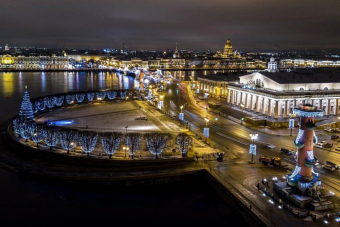 Петр, Новый год и ёлки — как родился Праздник! (экскурсия + фотосессия)