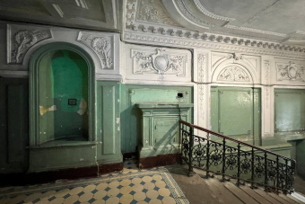 Тайны Петербурга: Экскурсия по дворам и парадным в камерной атмосфере (мини-группа)