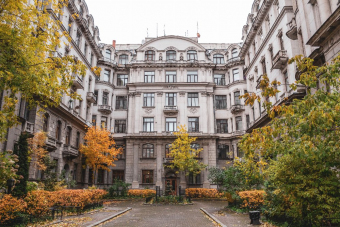 Петроградская сторона: за кулисами парадного Петербурга