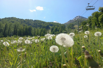 Прогулка к подъемнику эпохи СССР и посещение горной купели