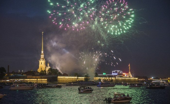Салют на 9 мая и прогулка по рекам и каналам