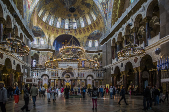 В Кронштадт и Ораниенбаум на автомобиле с профессиональным краеведом