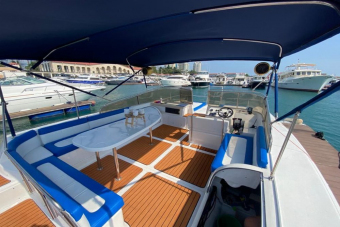 Яхты в аренду и морские прогулки из Адлера и Сочи