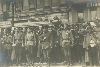 Невский проспект в дни революции