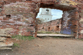 Экскурсия в Выборг на комфортном автомобиле зимой и на мотоциклах летом