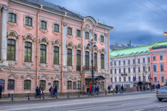 Строгановский дворец: аудиотур по парадным интерьерам и билеты в музей