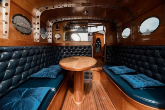 Прогулка по рекам и каналам на катере Новик