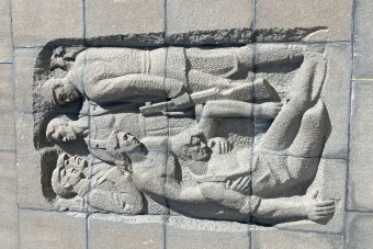 Блокада Ленинграда: «Ни шагу назад — позади Ленинград!»