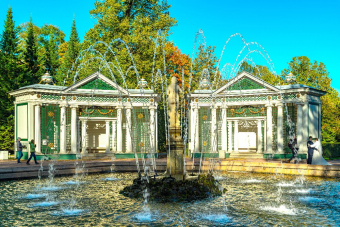 Императорское великолепие: Петергоф и Ораниенбаум