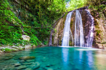 33 водопада — Долина легенд