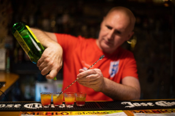 Экспресс-экскурсия по барам Питера (18+)