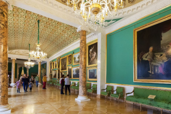 Строгановский дворец: аудиотур по парадным интерьерам и билеты в музей