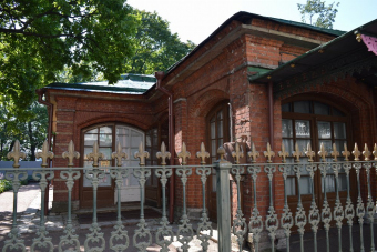 Троицкая площадь - слияние эпох. Петербургский синкретизм