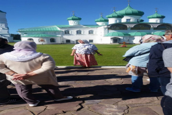 В Свято-Троицкий Александро-Свирский и Введено-Оятский монастыри