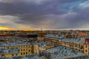 Петербург с высоты: крыши, парадные и дворы домов с историей