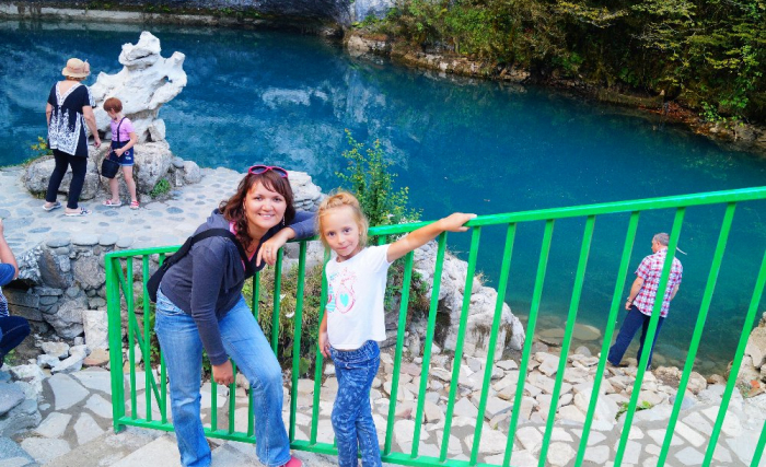 Джип-тур на внедорожнике к Гегскому водопаду через озеро Рица