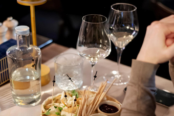 Слепая VIP-дегустация доступных и премиальных вин