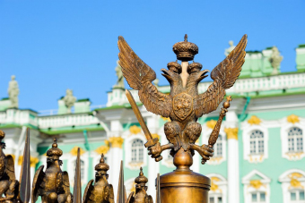 Коллекция Эрмитажа и жизнь Зимнего дворца в мини-группе (с билетами)