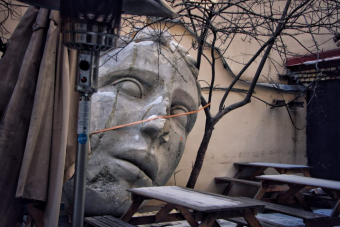 За угол от Невского проспекта, Необычные дворы Санкт-Петербурга