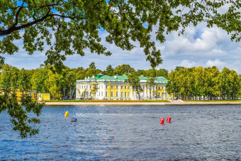 Индивидуальная экскурсия Петергоф и Кронштадт в один день
