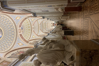 Обзорная автобусная экскурсия по городу с посещением Эрмитажа