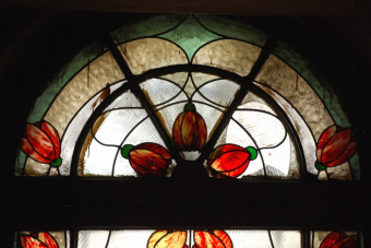 Парадные и дворики Петербурга