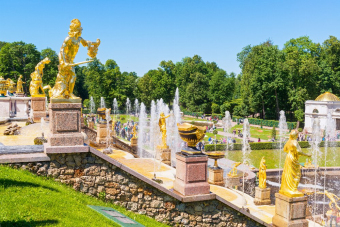 В Петергоф по воде: в Нижний парк с фонтанами (билеты в парк включены)