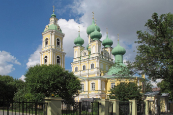 Александро-Невская лавра и Смольный собор — архитектурные жемчужины Петербурга