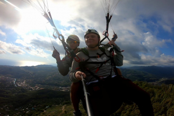 Полет на параплане в тандеме с инструктором в Сочи и Абхазии!