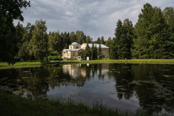 Аудиоэкскурсия в приложении: Загадки Павловского парка