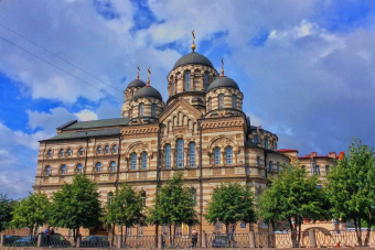 По Святыням Петербурга на комфортабельном автомобиле