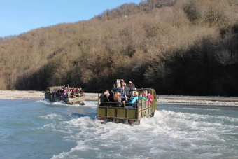 33 водопада — Долина легенд