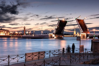 Белые ночи и разводные мосты Санкт-Петербурга