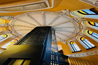 «Ключи от Петербурга»: дворы, парадные + подъем на крышу