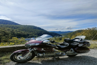 На байке - на Красную Поляну и Розу Хутор.