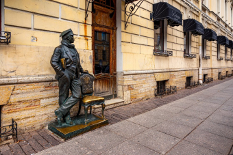 Культурная жизнь столицы империи: театры, концерты, маскарады