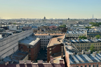 Душа Петербурга с высоты: секретные дворы, парадные и крыша