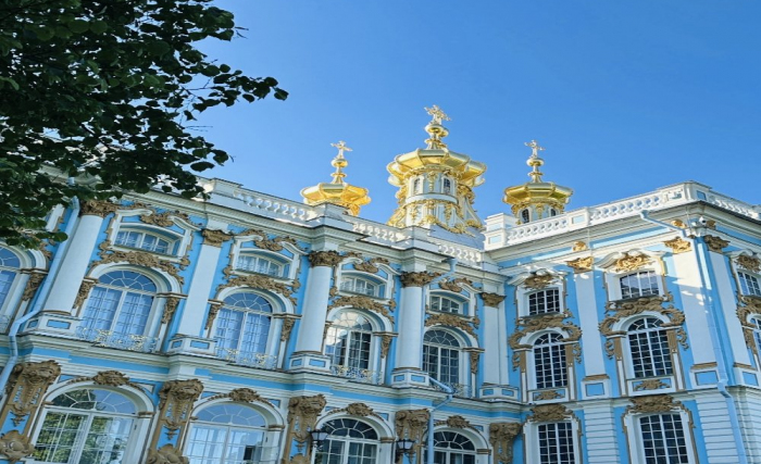 Золотая классика пригородов Петербурга: Пушкин и Петергоф